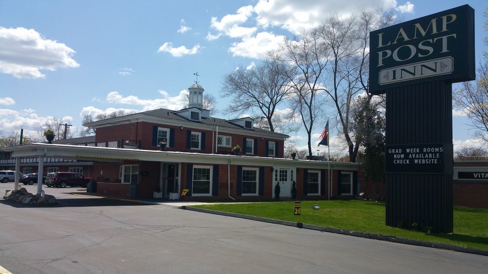 The University Inn Ann Arbor Exterior photo